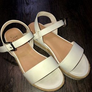 lovely sandals for the summertime!